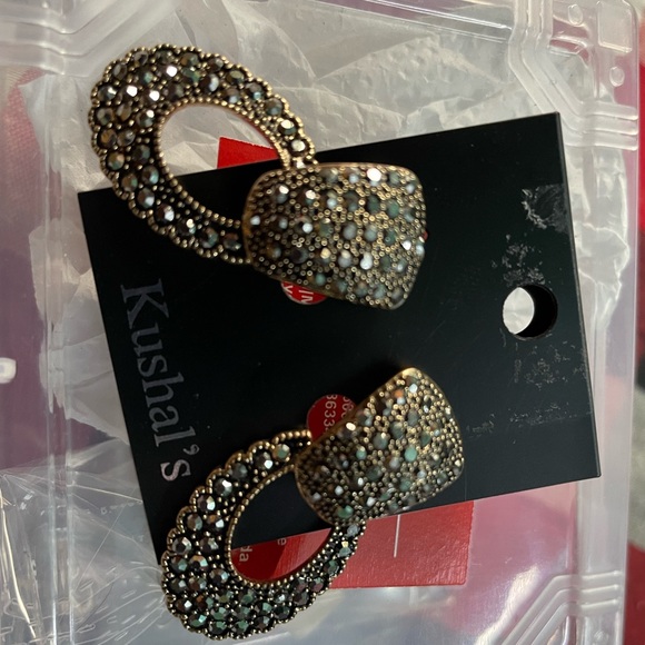 Kushals brand new earrings - Picture 5 of 7